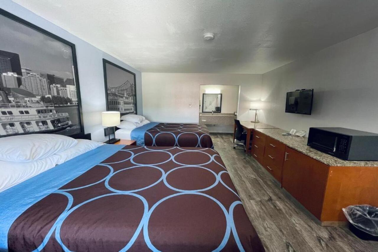 Super 8 By Wyndham - Canton, Texas Eksteriør billede