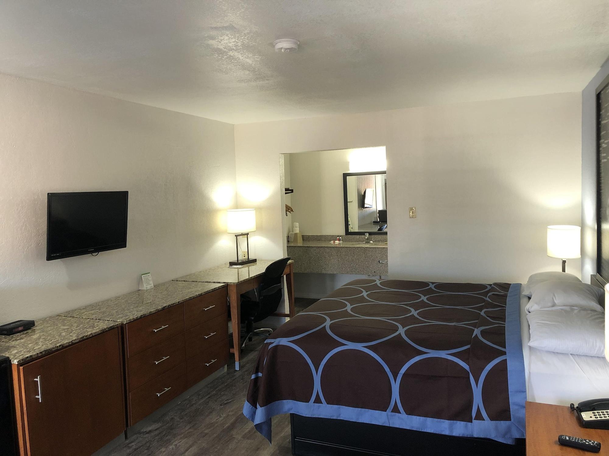 Super 8 By Wyndham - Canton, Texas Eksteriør billede